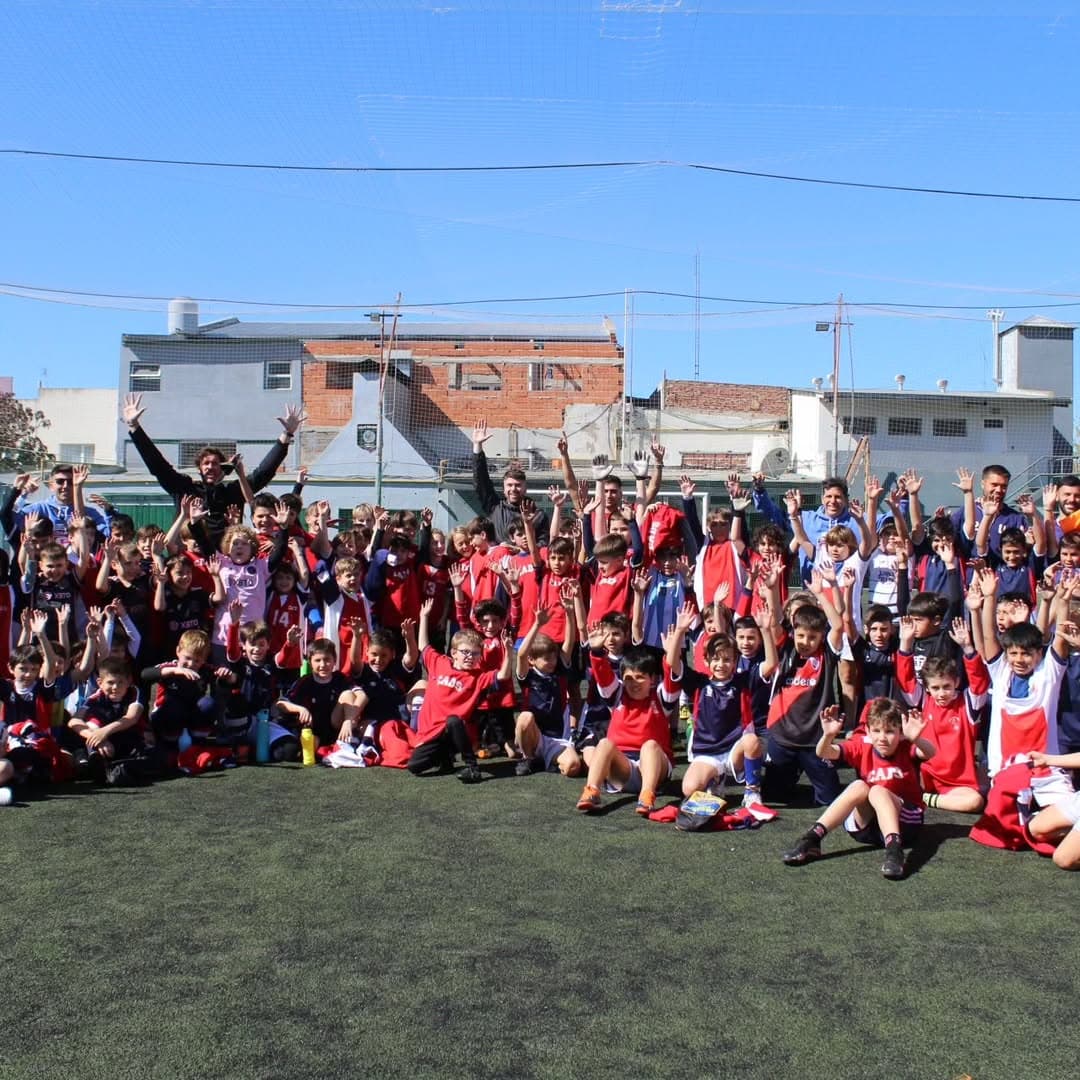 Handball en ClubCADS - Deportes en equipo y estrategia